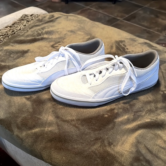 White Puma Casual Sneakers - Picture 3 of 5